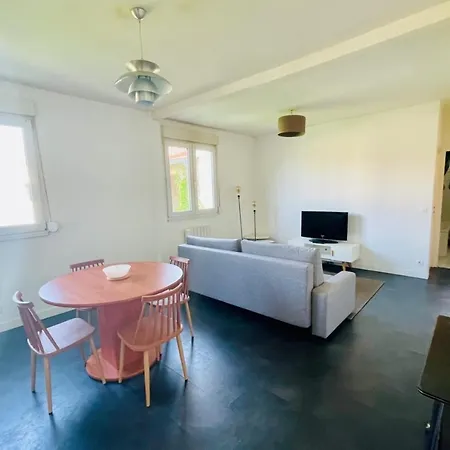 L'express - 25min De Paris Apartamento Romainville